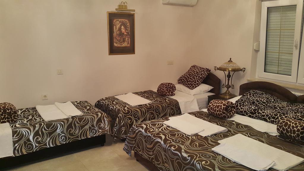 Akva Gold Aparthotel Arandjelovac Quarto foto