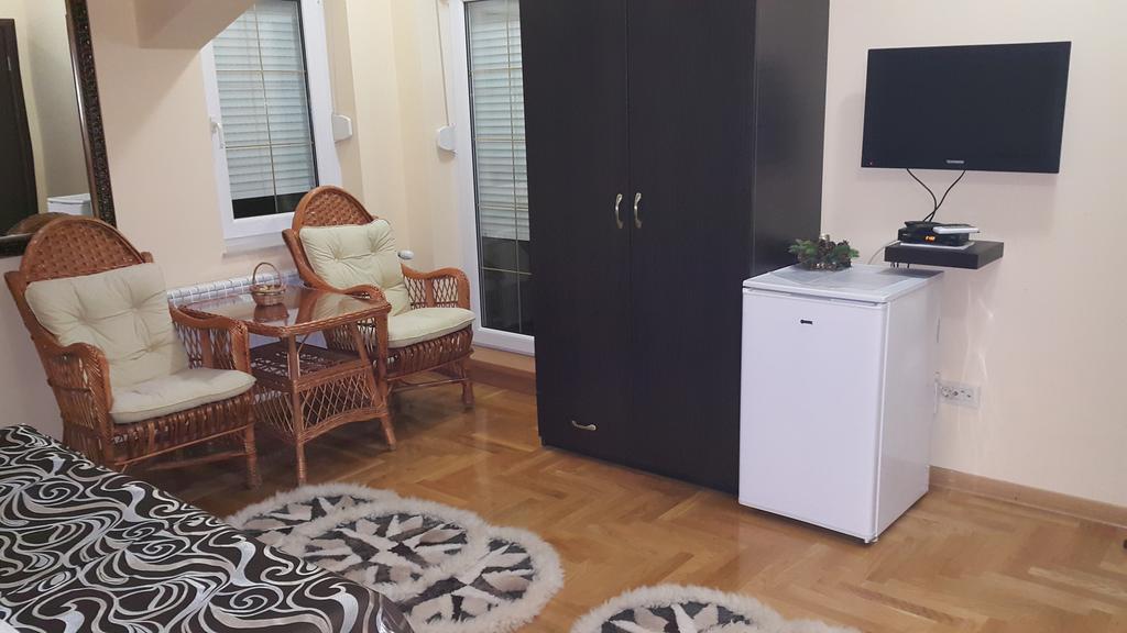 Akva Gold Aparthotel Arandjelovac Quarto foto